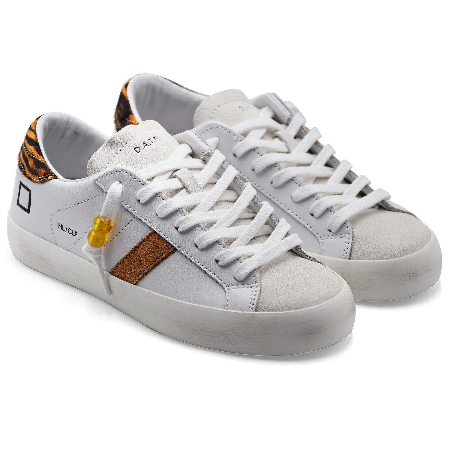 Sneakers D.A.T.E. Donna Hill Low White Leopard Charm Decorativo - Image 2